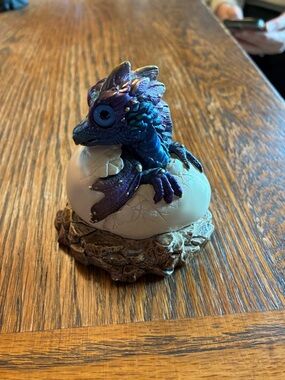 Windstone Editions Pena 1984 Baby Dragon Egg Hatchling Hatching Peacock Empress